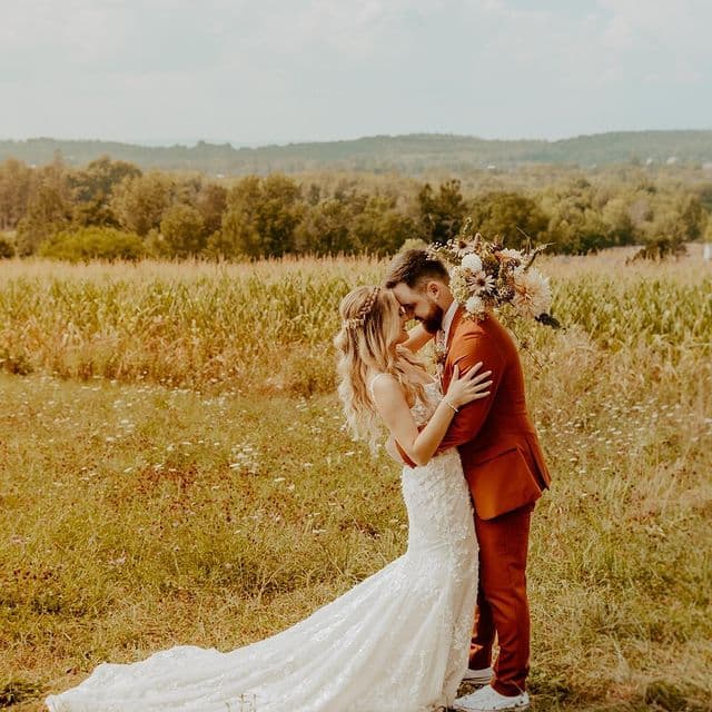 Fall shades for all! We repeat, fall shades for all! Reminiscent of the autumnal harvest, foliage, and evening skies, Burnt Orange brings the spirit the season requires.